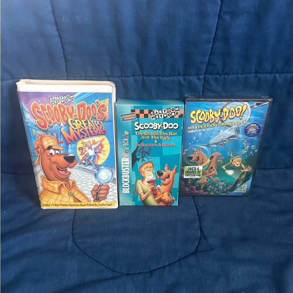 Scooby-Doo VHS / DVD Lot of 3, including SEALED Mystery Incorporated DVD